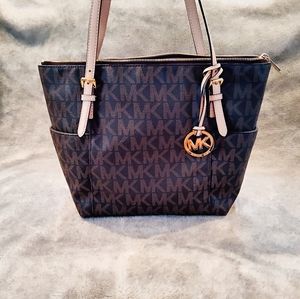 Michael Kors Signature Brown Large Tote Bag